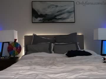 webcam couple ari_lovexo live cam image #2761028