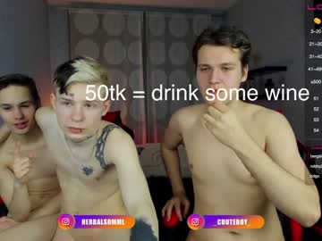 webcam man herbal_sommelier live cam image #2071876