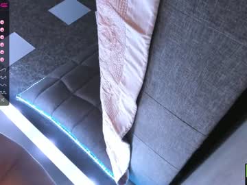webcam girl aura_kiss live cam image #2319863