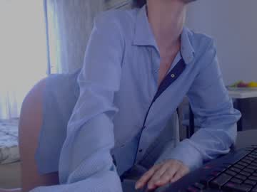 webcam girl two_trunkx live cam image #9680190