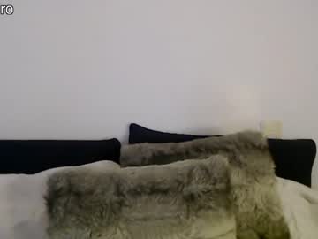 webcam girl dronae live cam image #6550004