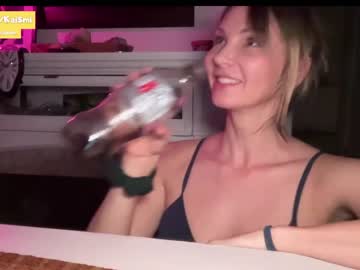webcam girl kaileeshy live cam image #8535367
