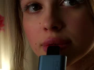 webcam girl a_whole_eternity live cam image #12055126