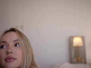 webcam girl kriss0leoo live cam image #12244615