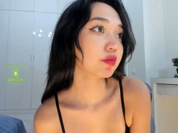 webcam girl lee_yoona live cam image #327465