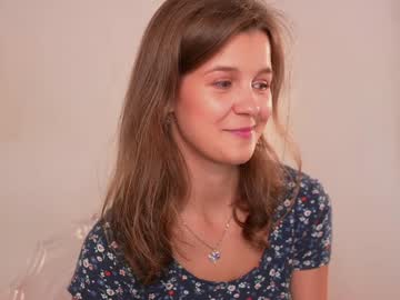 webcam girl eli_sun live cam image #12746058