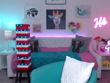 webcam girl holihurricane live cam image #9080503