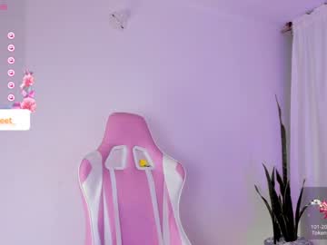 webcam girl melanieryann_ live cam image #9593815
