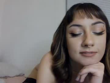 webcam girl snackaroni live cam image #1337392