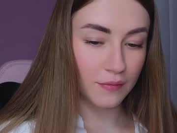 webcam girl strawberryjamx live cam image #5169656