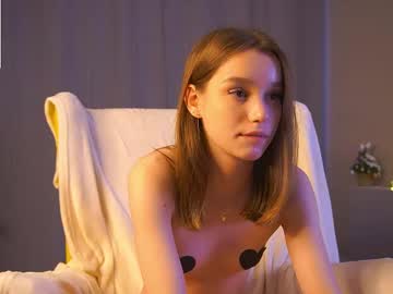 webcam girl harrieteasley live cam image #11815016