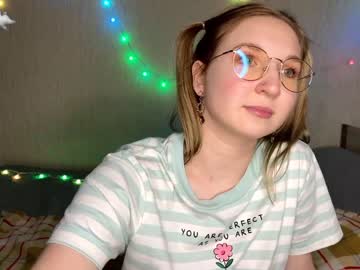 webcam couple cherry_moonn live cam image #3536431