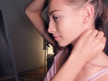webcam girl wave_of_happy_ live cam image #7542015