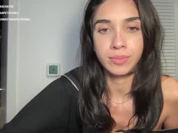 webcam girl anastasiapetitegirll live cam image #6134503