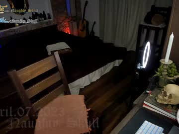 webcam girl naughty_skull live cam image #5541756