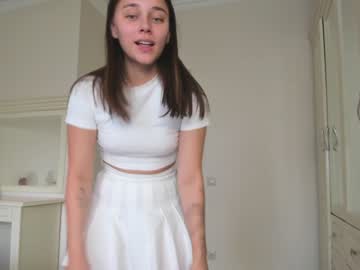 webcam girl eleonora_linn live cam image #3484628