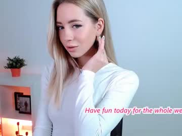 webcam girl emmi_rosee live cam image #870599