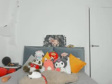 webcam girl jenie_fire live cam image #11053690