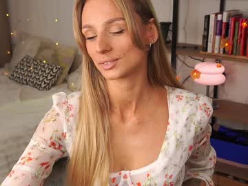 webcam girl artease live cam image #10884334
