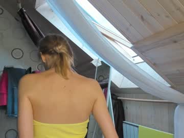 webcam girl xoanetta live cam image #2755925