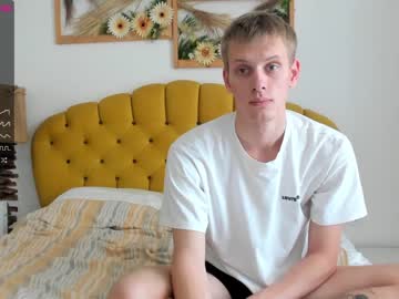 webcam couple lyaksi live cam image #2392128