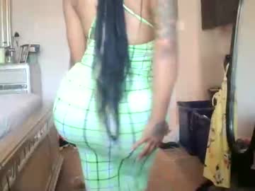 webcam girl creamyexotica live cam image #48947