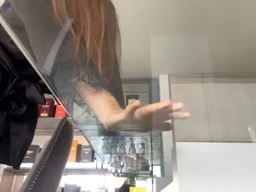 webcam girl emma_lu1 live cam image #10250382