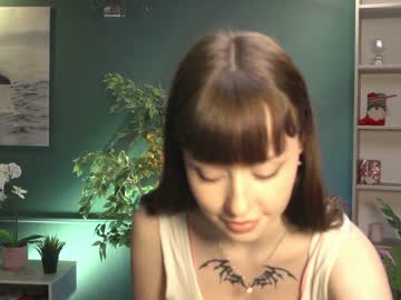 webcam girl ella_knockers_xl live cam image #2064529