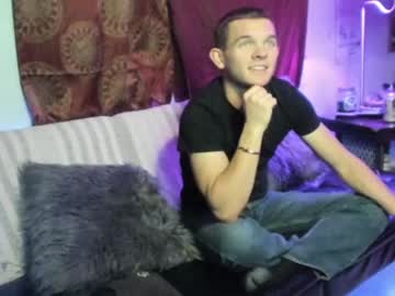 webcam man hollandhousestudios live cam image #1403137