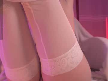 webcam girl soficb live cam image #10225560