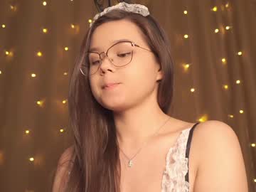 webcam girl helenmoors live cam image #5557706