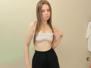 webcam girl sarabradford live cam image #7637132