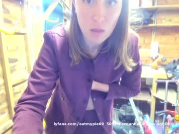 webcam girl eatmypie69 live cam image #172659