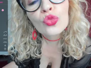 webcam girl emilymilf__ live cam image #7455676