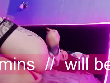 webcam girl lina_bitch live cam image #2952331