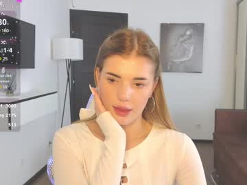 webcam girl adrianawow1 live cam image #12308555