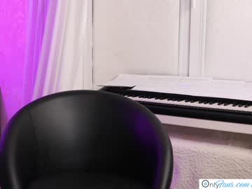 webcam girl stella_and_stephan live cam image #1268832