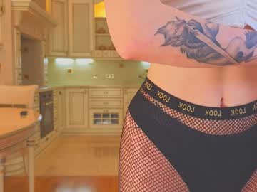 webcam girl harrieteasley live cam image #10773072