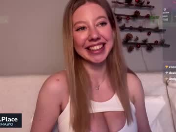 webcam girl emmaandjake live cam image #12008559