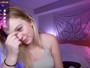 webcam girl notcutoutforthis live cam image #6126349