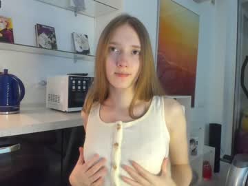 webcam girl mysat live cam image #8138621