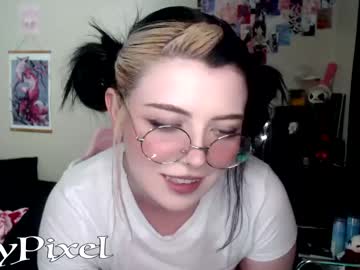 webcam girl lilypixel live cam image #5009078