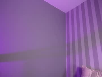 webcam girl littlee33 live cam image #12733670