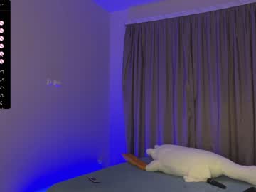 webcam girl charming__kitty live cam image #9431438