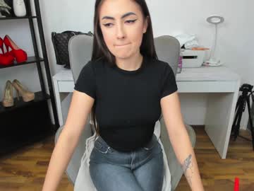 webcam girl dariaa_doll live cam image #5595233