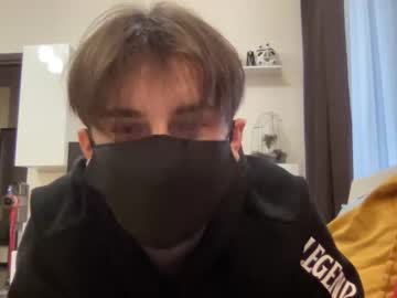 webcam man aarondeans live cam image #2312346