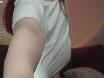 webcam girl roxxanne_foxy live cam image #6526377