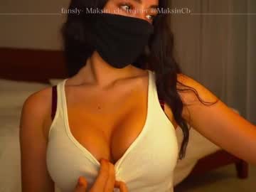 webcam girl maksin_cb live cam image #4373925