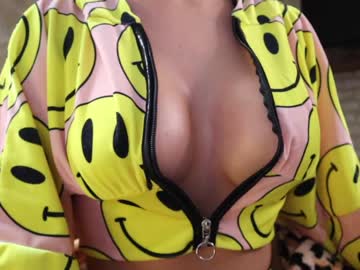 webcam girl welcome2pleasureland live cam image #1838766