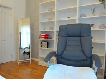 webcam girl vanessacroft live cam image #2869662
